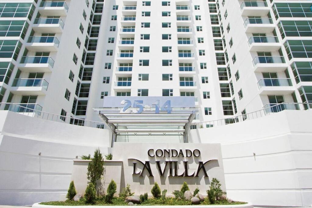 2 Rooms, 1 King Size Bed, 64" Smart Hdtv Guatemala City Екстер'єр фото
